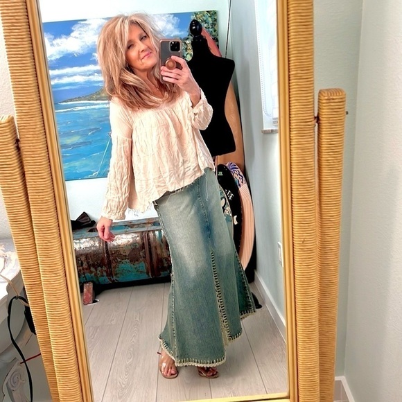 🔥Crest,Incredible Jean Skirt,Soft Knit Front Panel, Front Zip, Belted,Size 6 - Picture 3 of 13